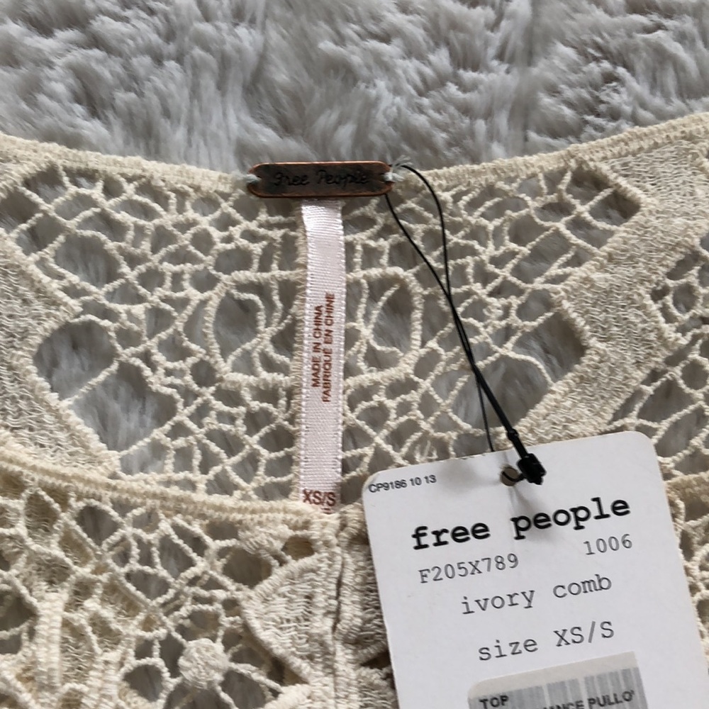 Free People Bad Romance crocheted pullover - Picture 9 of 15